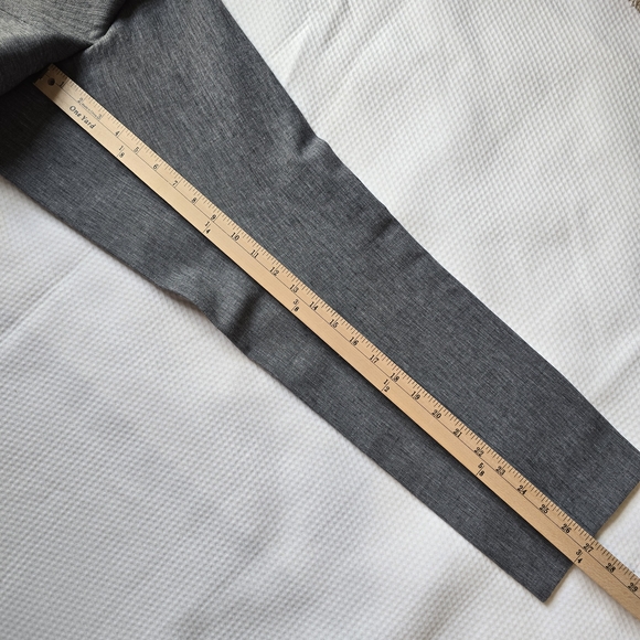 Banana Republic Women's Gray Ankle Pants - Picture 7 of 7